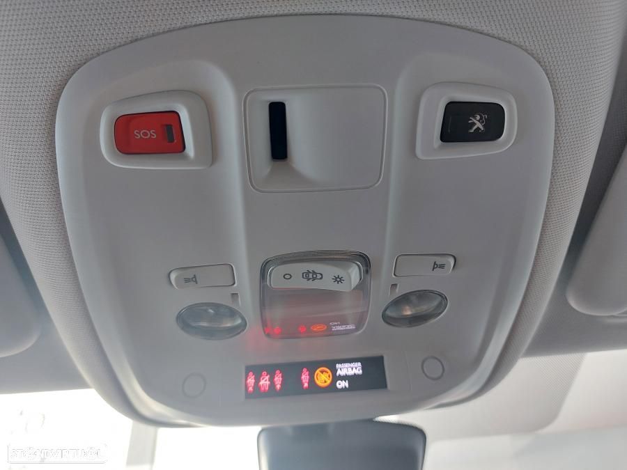 Peugeot 308 SW 1.5 BlueHDi Style - 42