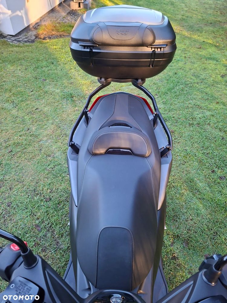 Yamaha X-max - 6