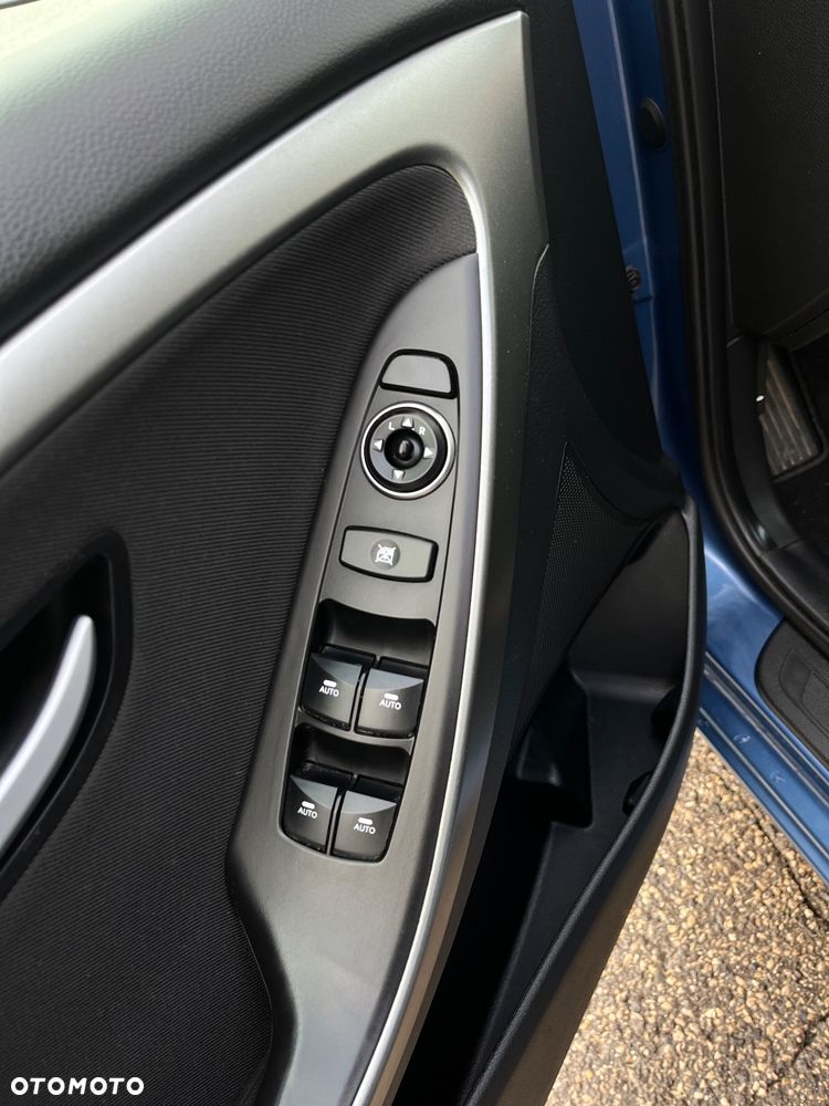 Hyundai i30 1.6 CRDi BlueDrive Premium - 29