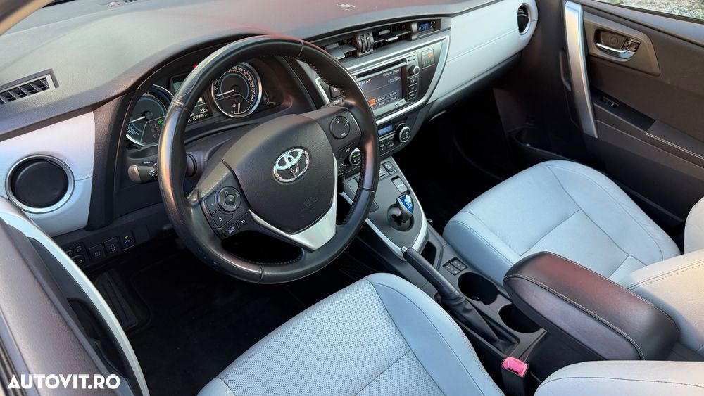 Toyota Auris - 21