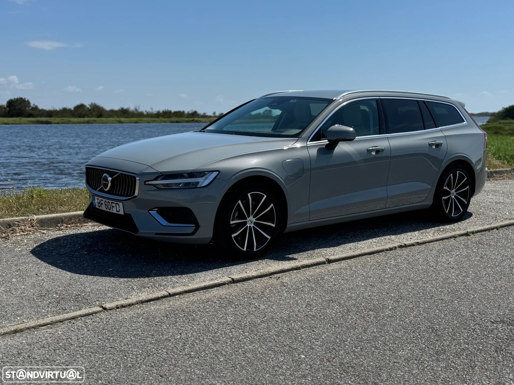 Volvo V60 2.0 T6 AWD TE Core - 1