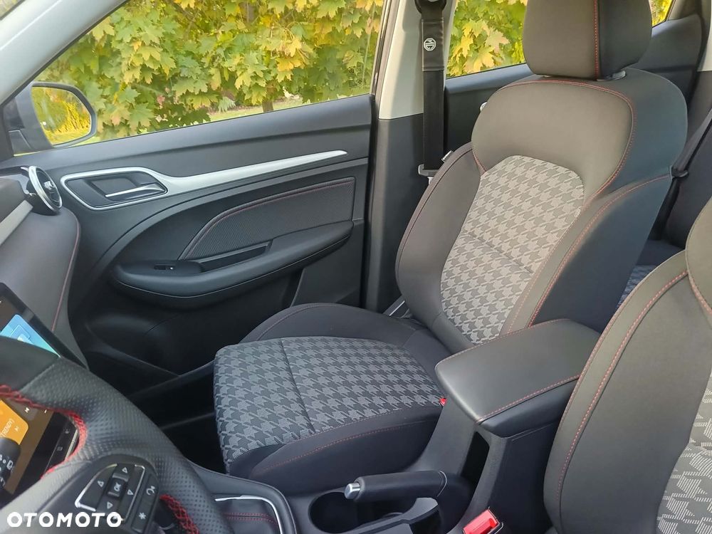 MG ZS - 22