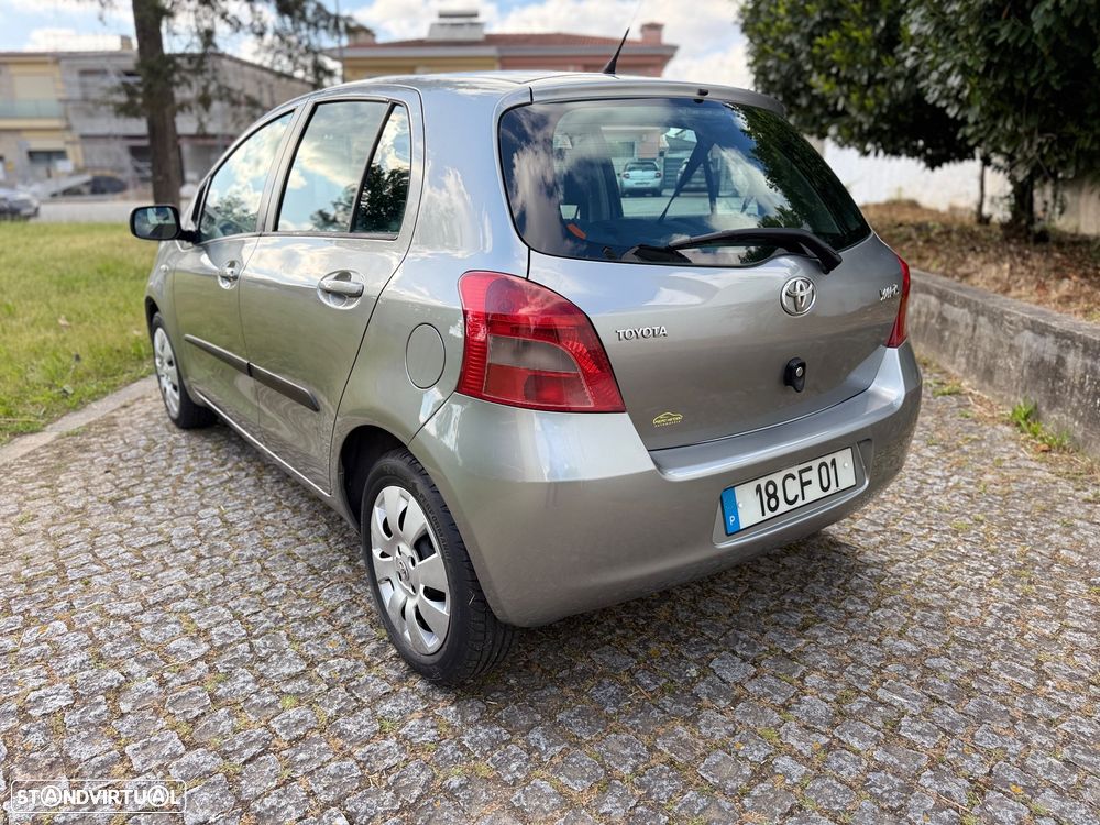 Toyota Yaris 1.0 VVT-i Rock in Rio - 3