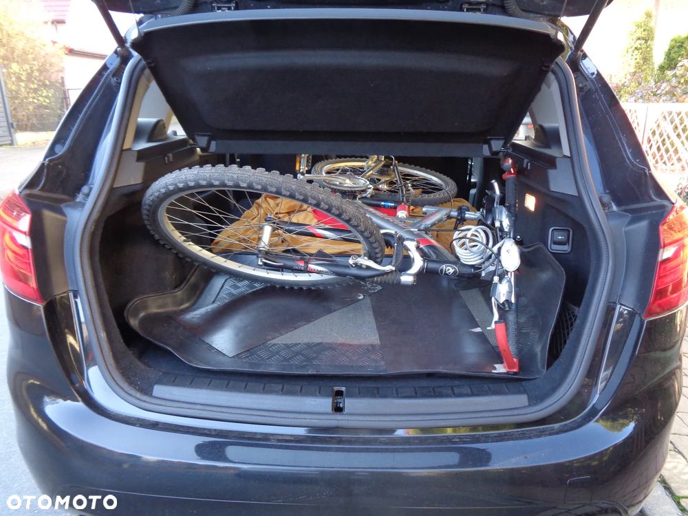 BMW Seria 2 218d Sport Line - 2