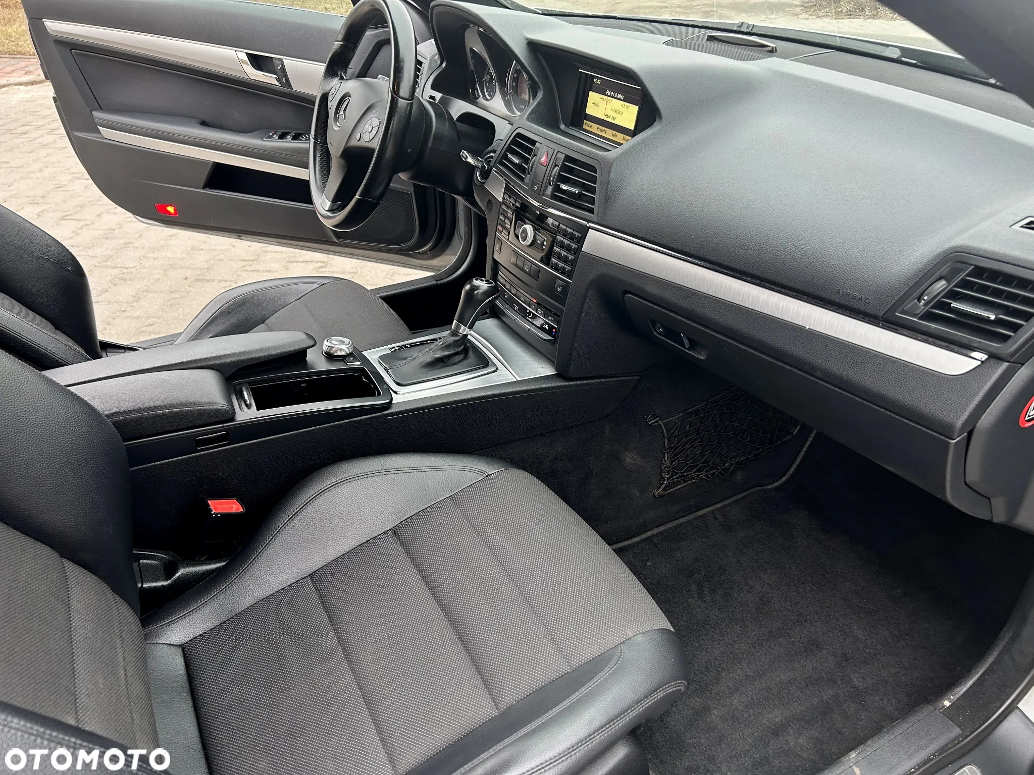 Mercedes-Benz Klasa E 250 CGI BlueEffICIENCY - 16
