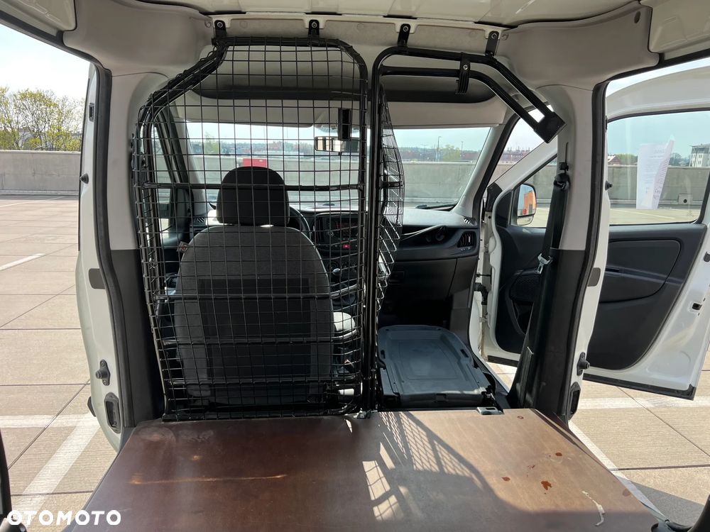 Fiat Doblo Cargo Maxi - 8