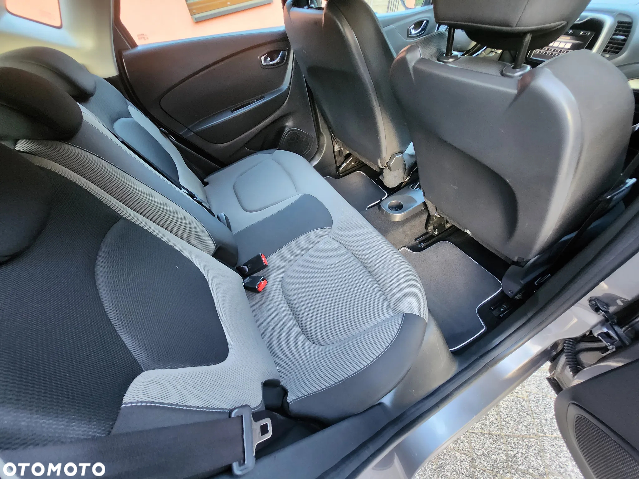 Renault Captur - 12