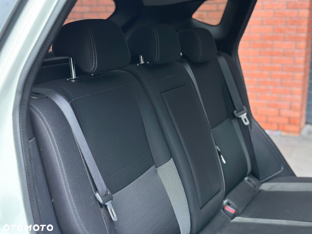 Nissan Qashqai 1.2 DIG-T N-Connecta EU6 - 30