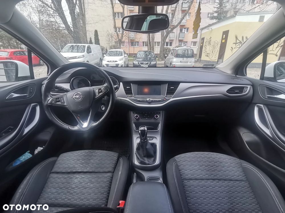 Opel Astra 1.6 CDTI Elite - 1