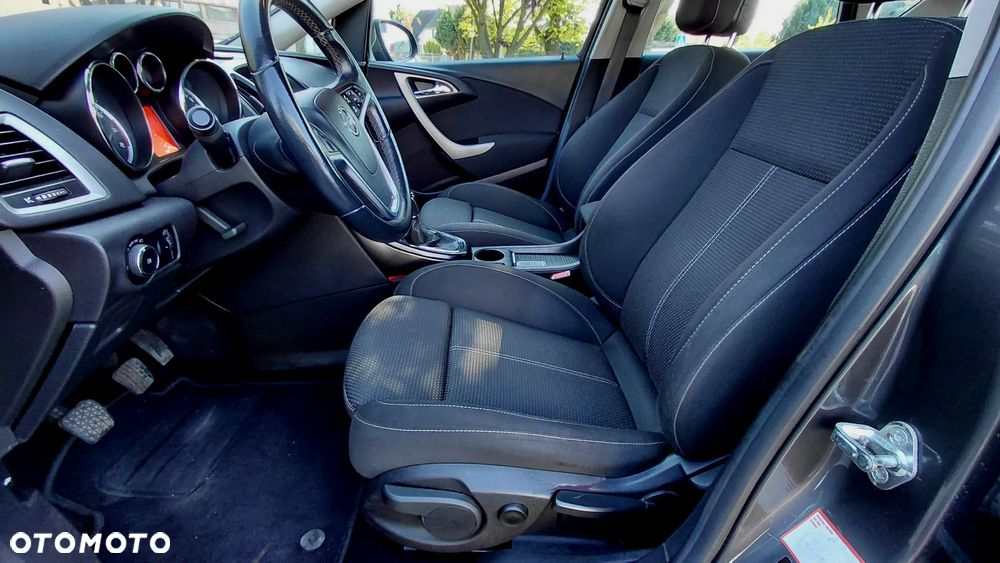 Opel Astra 1.4 T Cosmo - 17