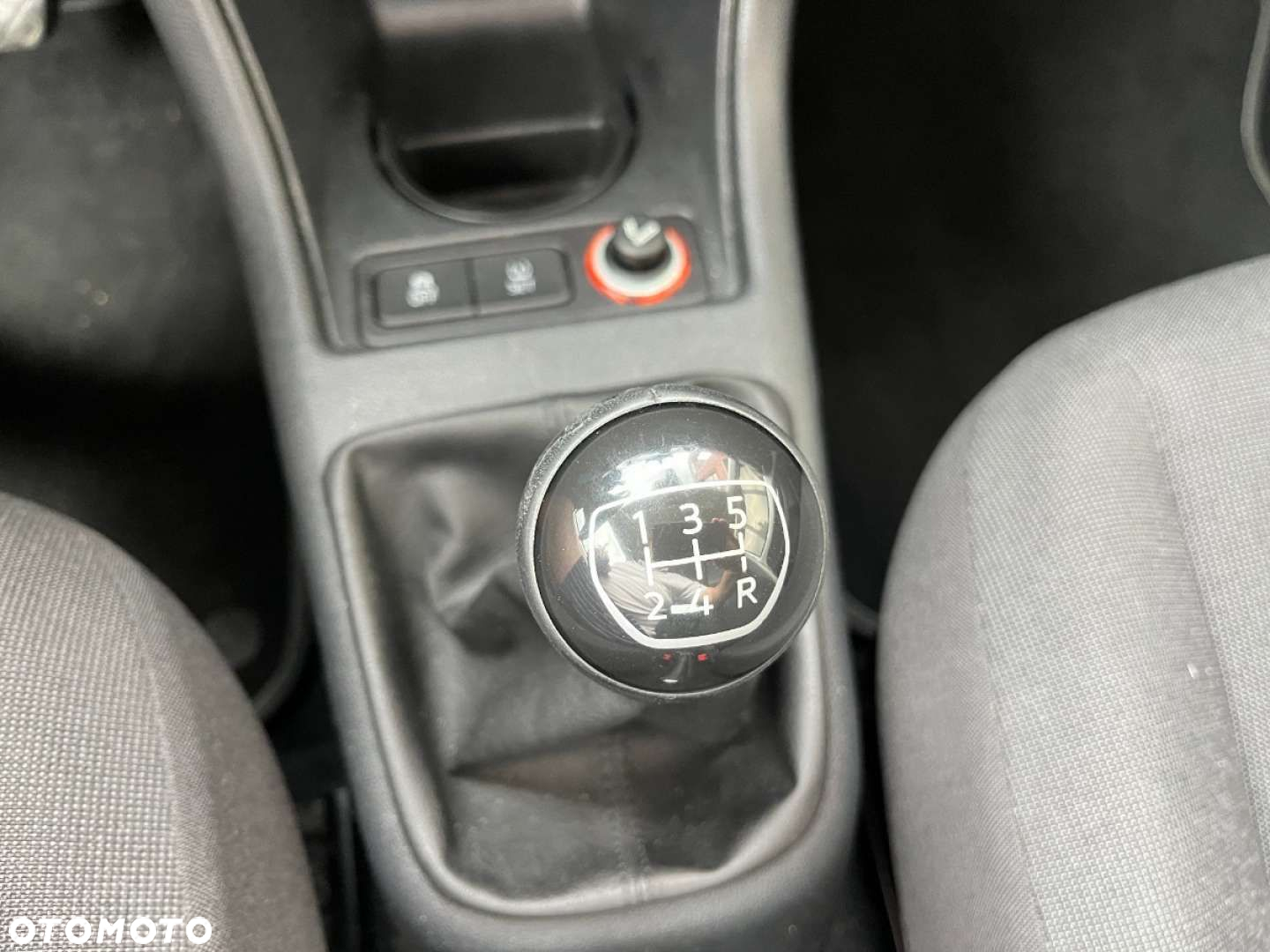Volkswagen up! 1.0 high - 12