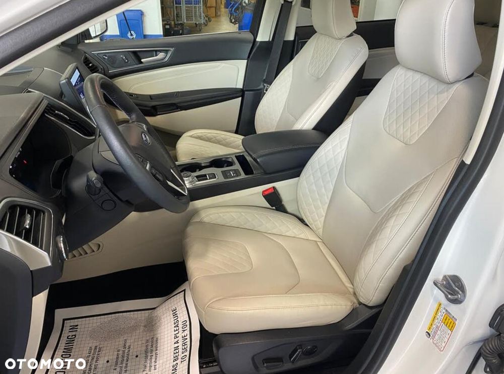 Ford Edge - 13