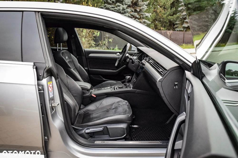 Volkswagen Arteon 2.0 TSI R-Line DSG - 25