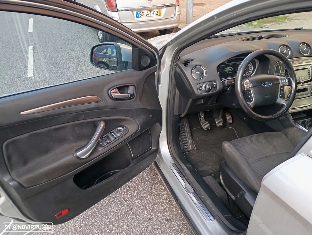 Ford Mondeo SW 1.8 TDCi Titanium - 9