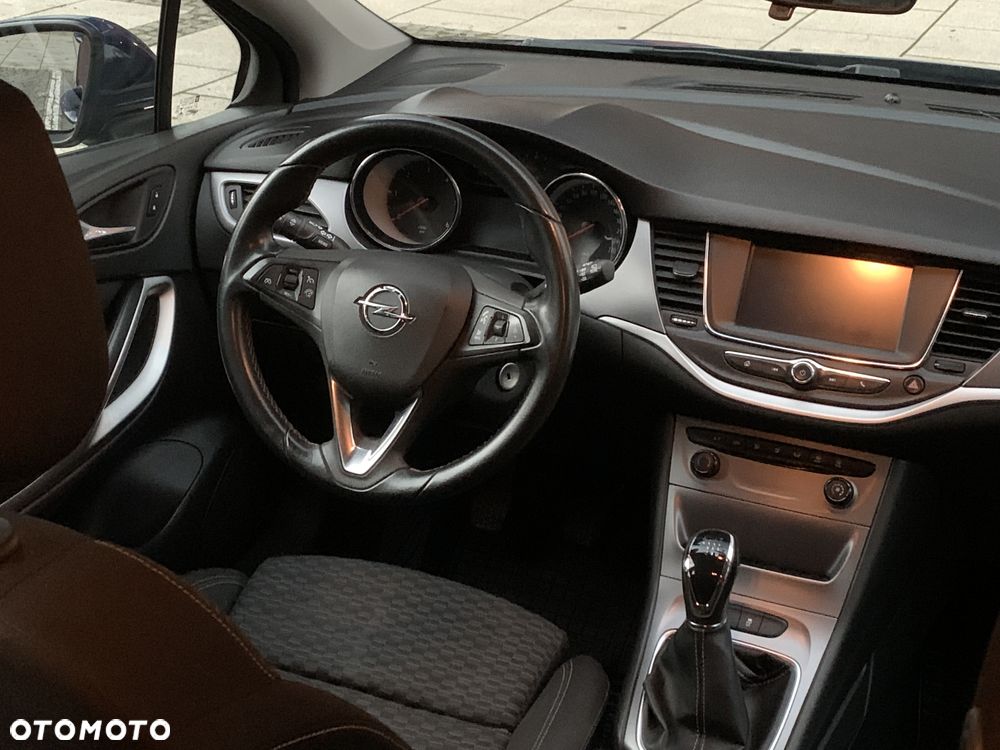 Opel Astra 1.6 CDTI Enjoy - 22