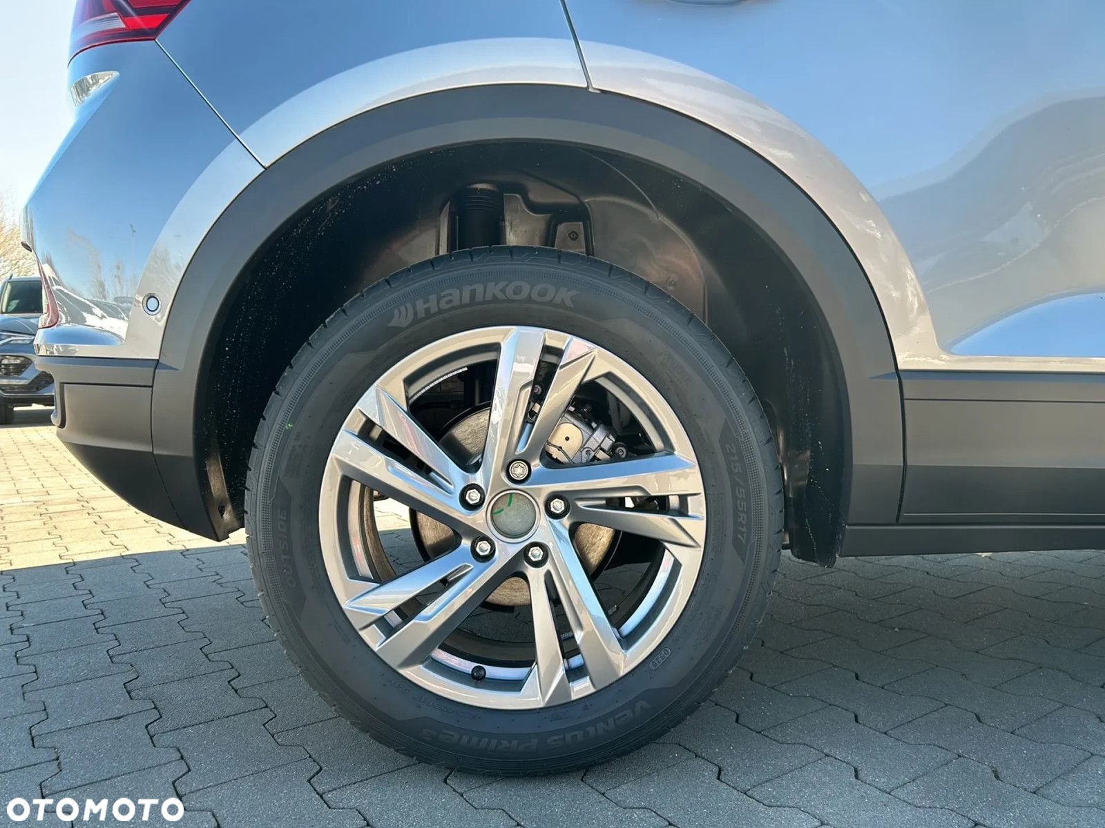 Volkswagen T-Roc - 19