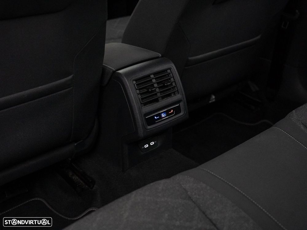 VW Golf Variant 1.5 TSI Life - 44