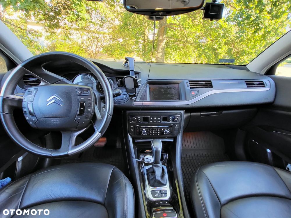 Citroën C5 Tourer V6 HDi 205 Biturbo FAP Exclusive - 2