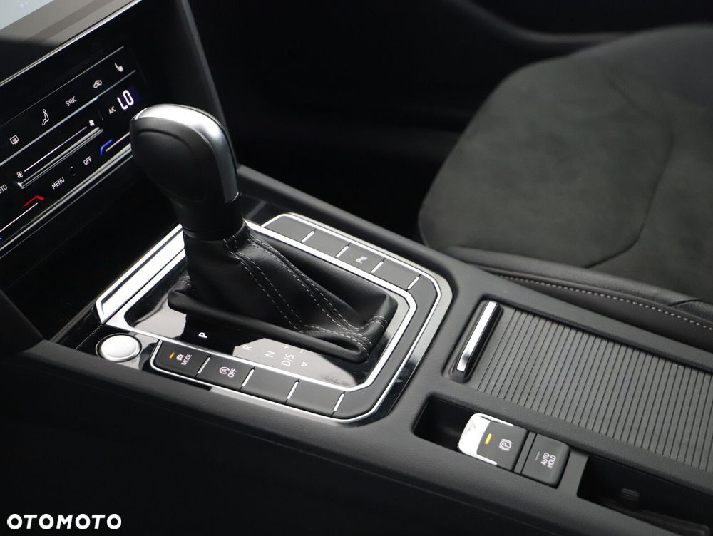 Volkswagen Arteon Shooting Brake 2.0 TDI 4Motion R-Line DSG - 17