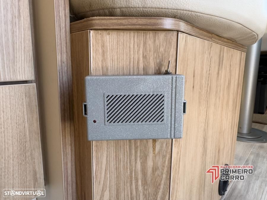 Bavaria Style I740 c.central e basculante - 57