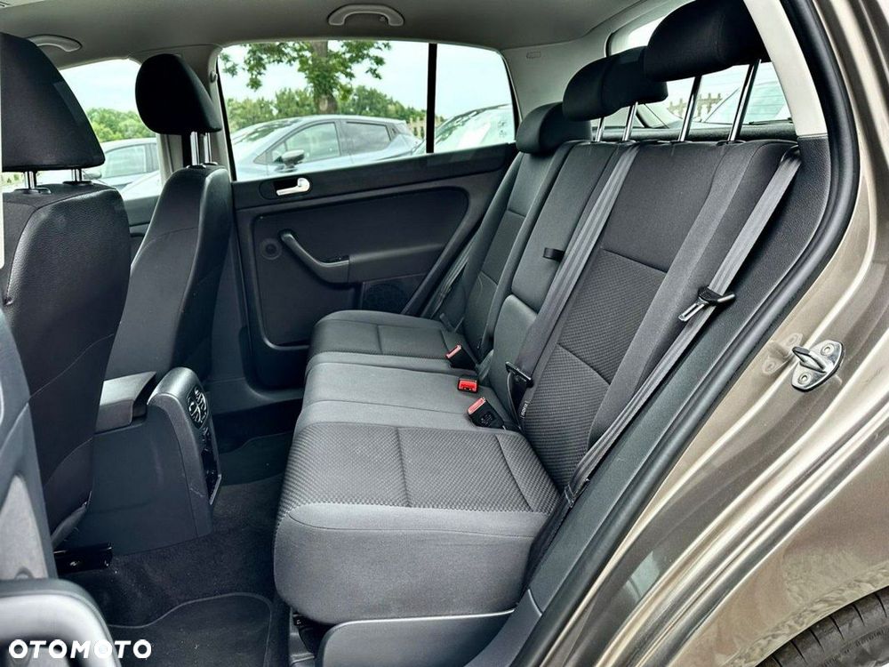 Volkswagen Golf Plus 1.6 TDI Highline - 20