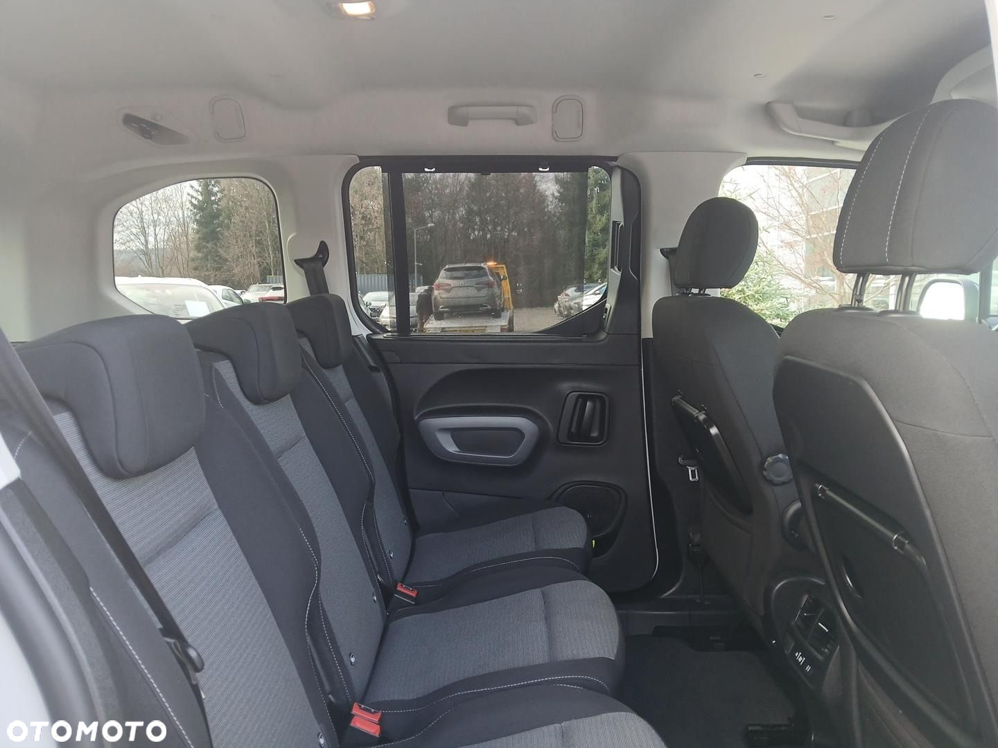 Toyota Proace City Verso 1.5 D-4D Family - 9