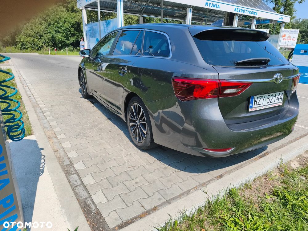 Toyota Avensis 2.0 Prestige MS - 8