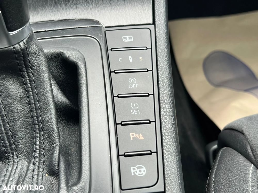 Volkswagen Passat 2.0 TDI DPF DSG R-Line Edition Plus - 14