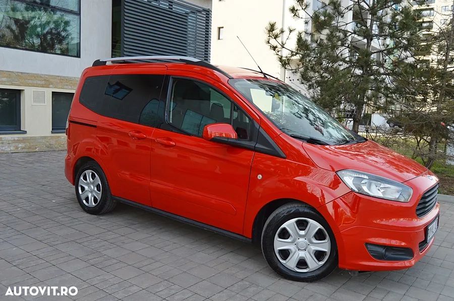 Ford Tourneo Courier 1.5 TDCi Ambiente - 21