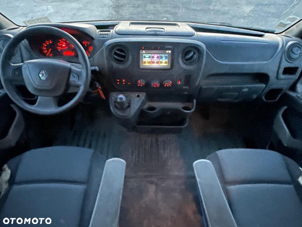 Renault Master - 18
