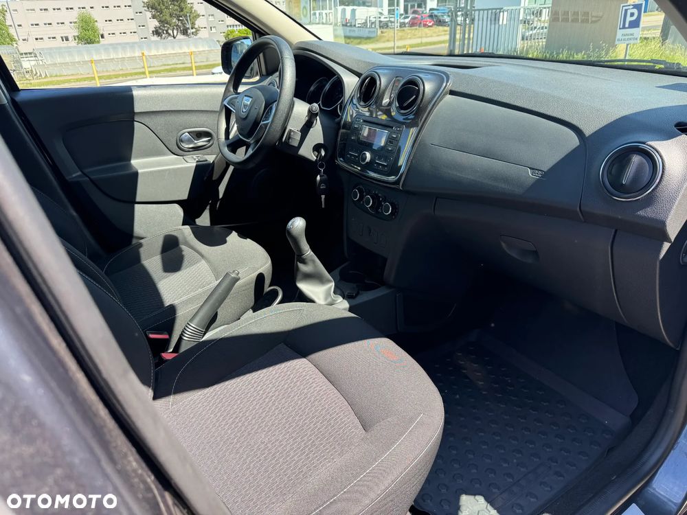 Dacia Logan 1.2 16V Laureate EU6 - 9