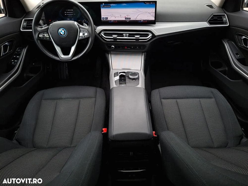 BMW Seria 3 320e AT PHEV - 16
