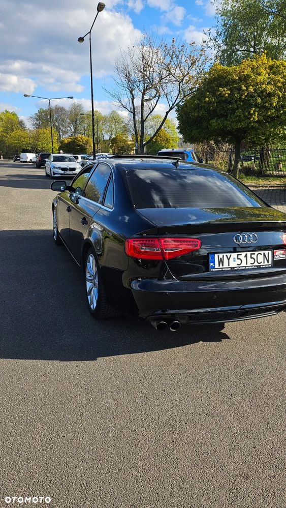 Audi A4 Limousine - 3