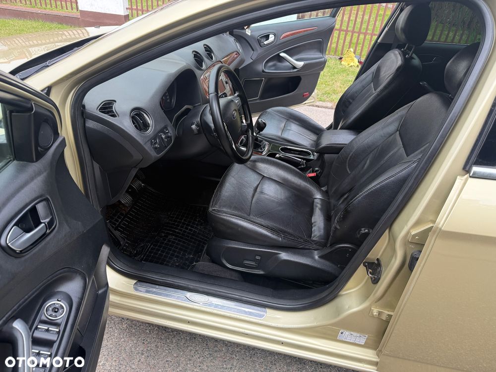 Ford Mondeo 2.0 TDCi Ghia X - 10