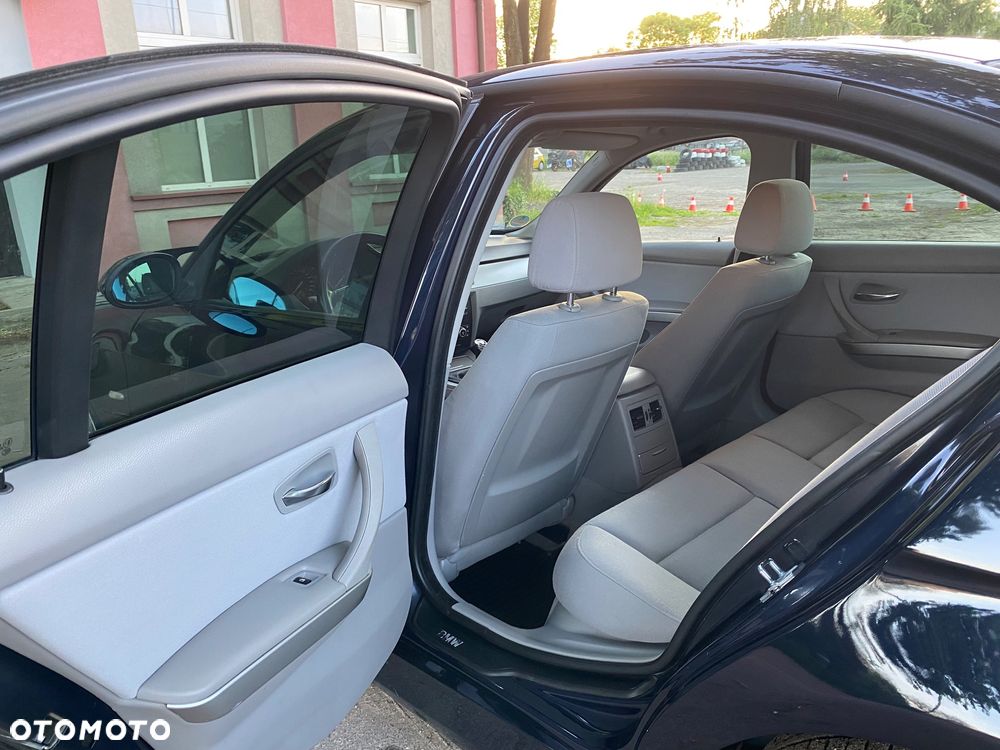 BMW Seria 3 320d - 21