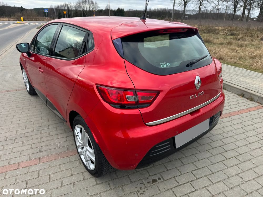 Renault Clio - 26