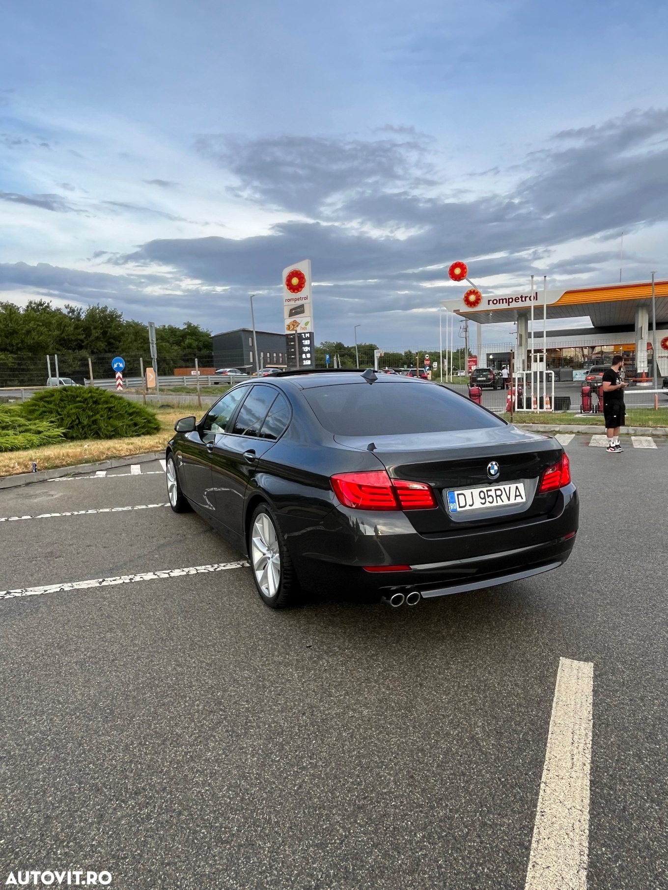 BMW Seria 5 530d xDrive - 6