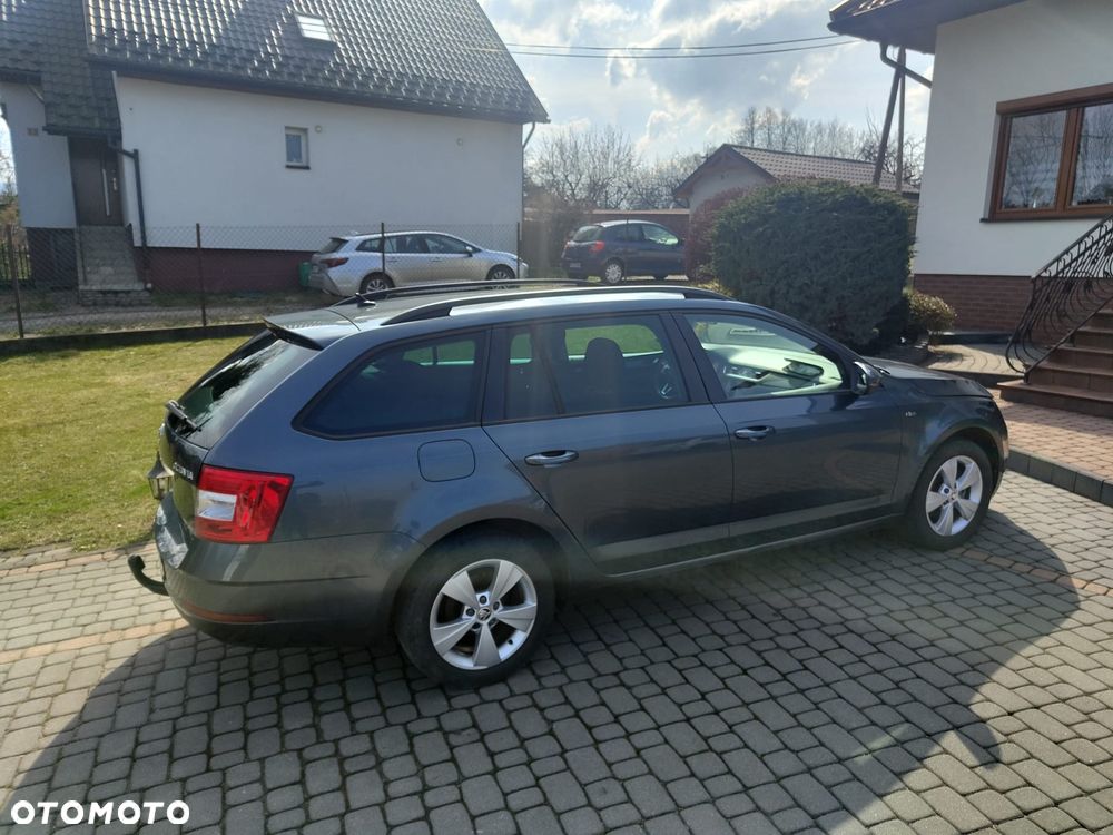 Skoda Octavia 1.5 TSI ACT DSG Soleil - 5