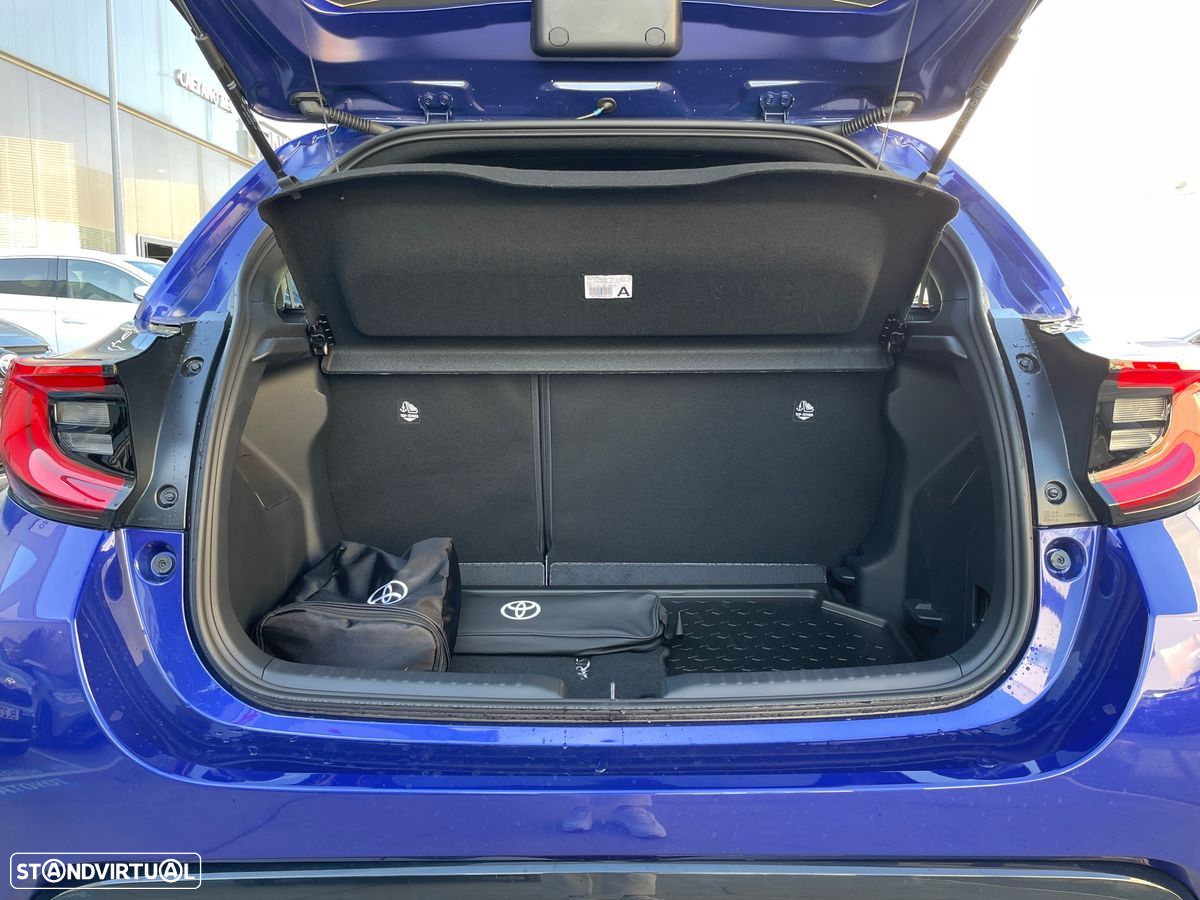 Toyota Yaris - 12