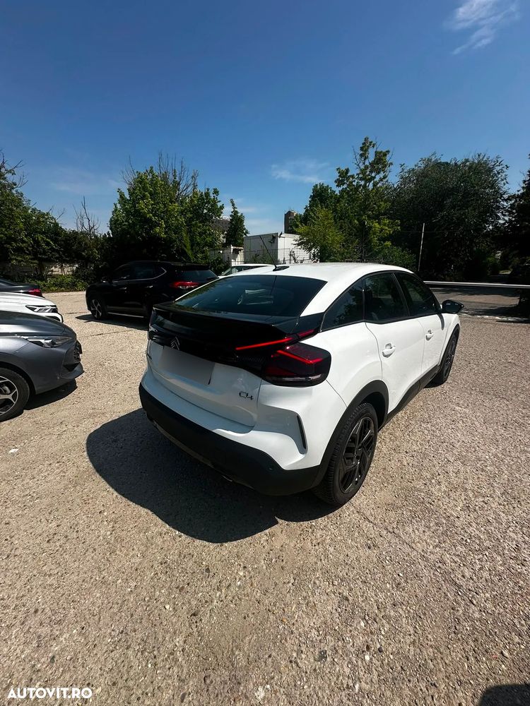 Citroën C4 1.2 PureTech S&S EAT8 Feel - 4