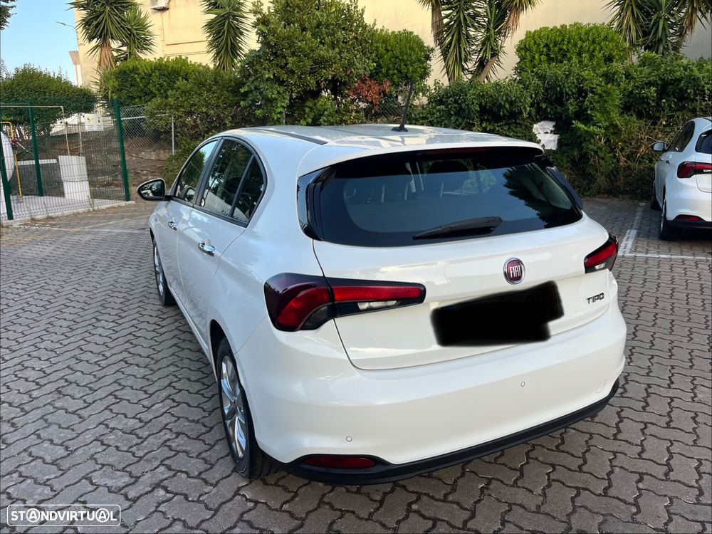Fiat Tipo 1.3 M-Jet Lounge J17 - 18