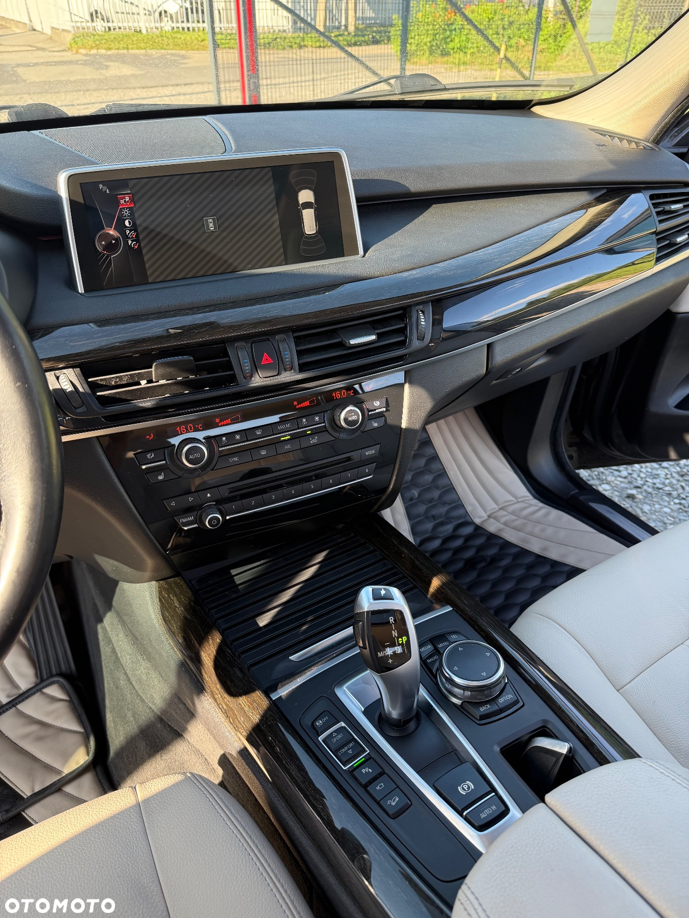 BMW X5 xDrive35i Sport-Aut - 23
