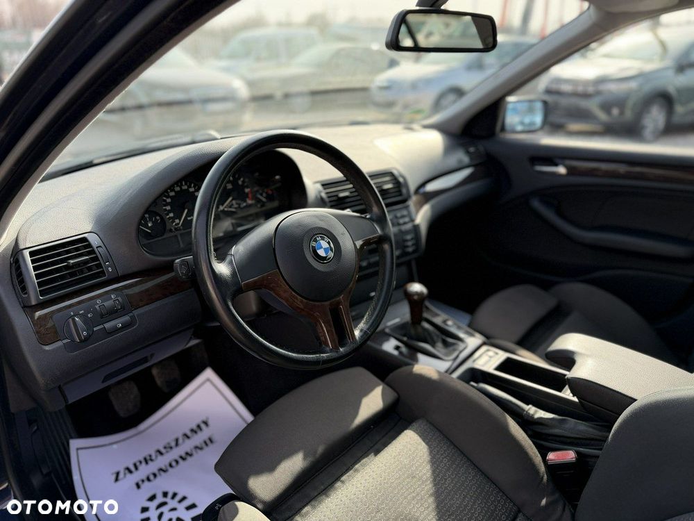 BMW Seria 3 318i - 13