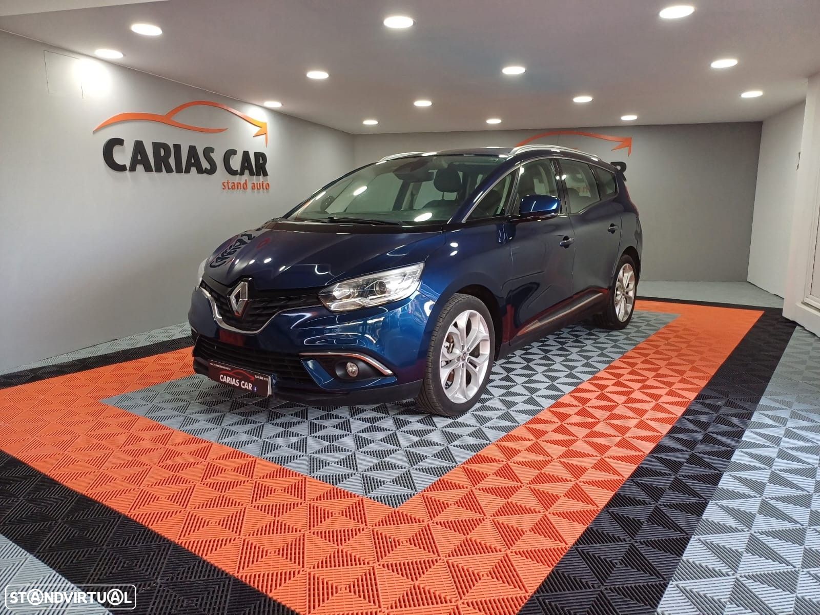 Renault Grand Scénic - 1