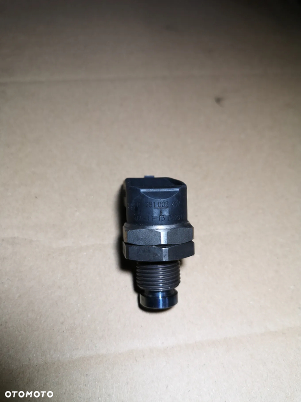 CZUJNIK ZAWÓR CIŚNIENIA REGULATOR PALIWA BMW E46 E87 E90 E60 X5 X3 0281002497