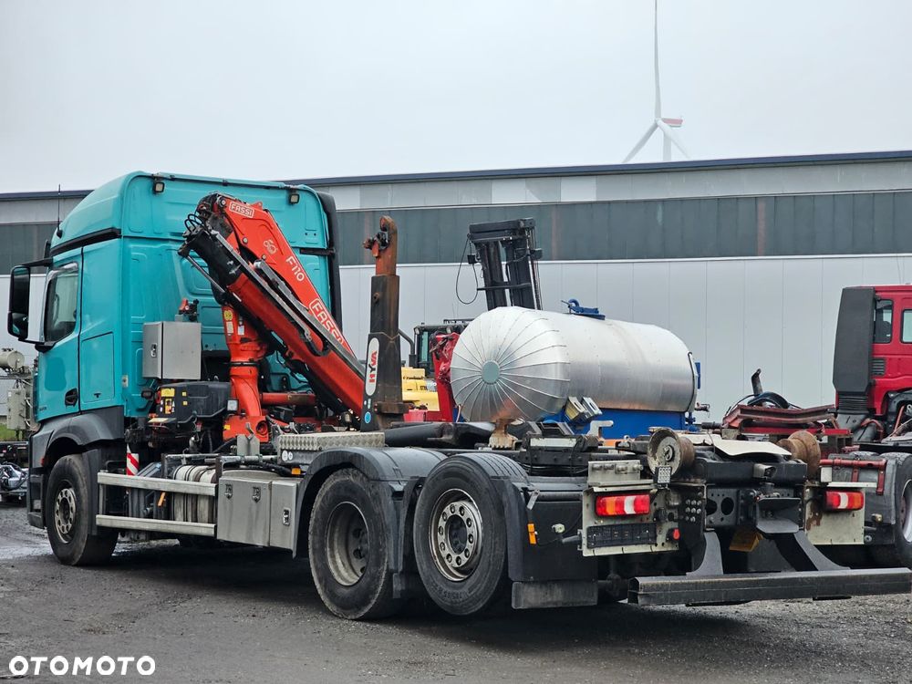 Mercedes-Benz Actros 2543• Euro 6  • 6x2 • HAKOWIEC HYVA 20.53 S • Żuraw FASSI F110M • NOWY Silnik!-Przebieg po wymianie silnika: 124.000 km - 3