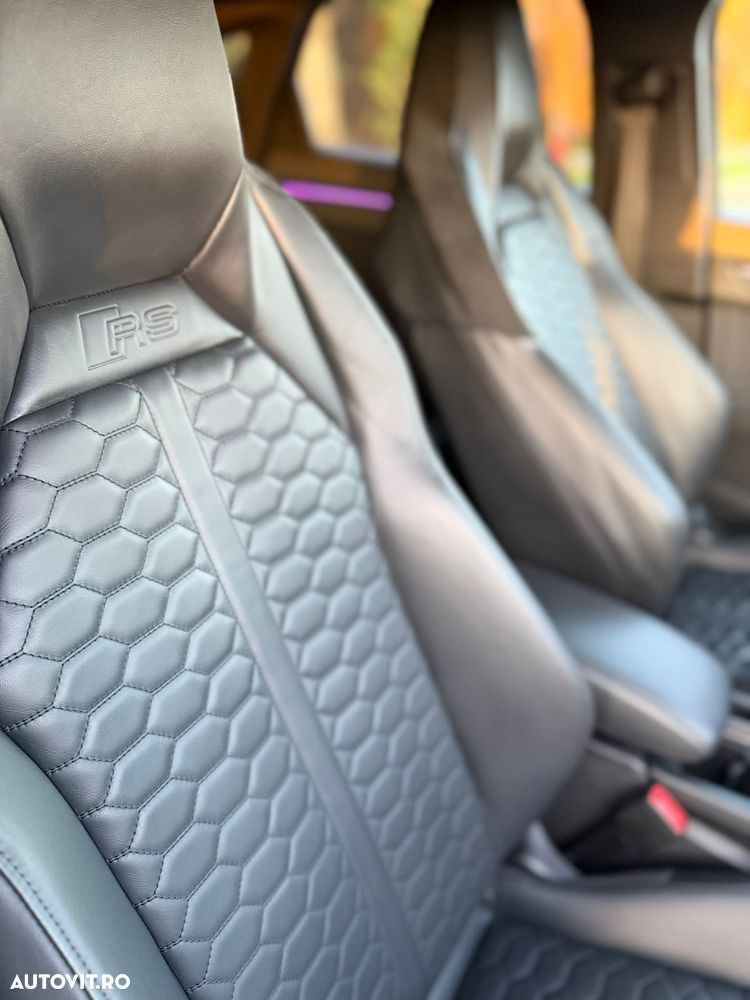 Audi RS Q3 RSQ3 2.5 TFSI quattro S tronic - 11