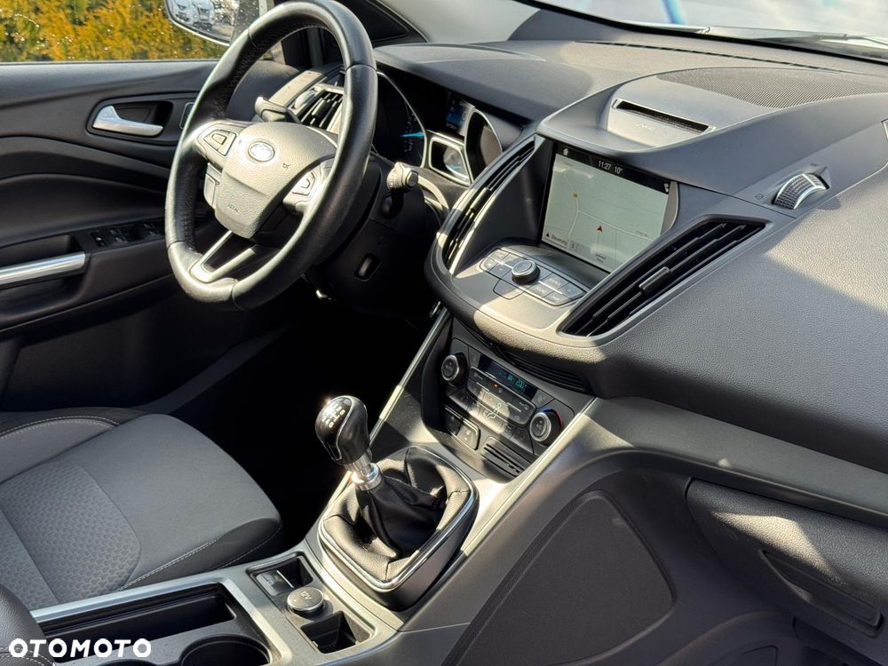 Ford Kuga 1.5 EcoBoost 2x4 Business Edition - 27