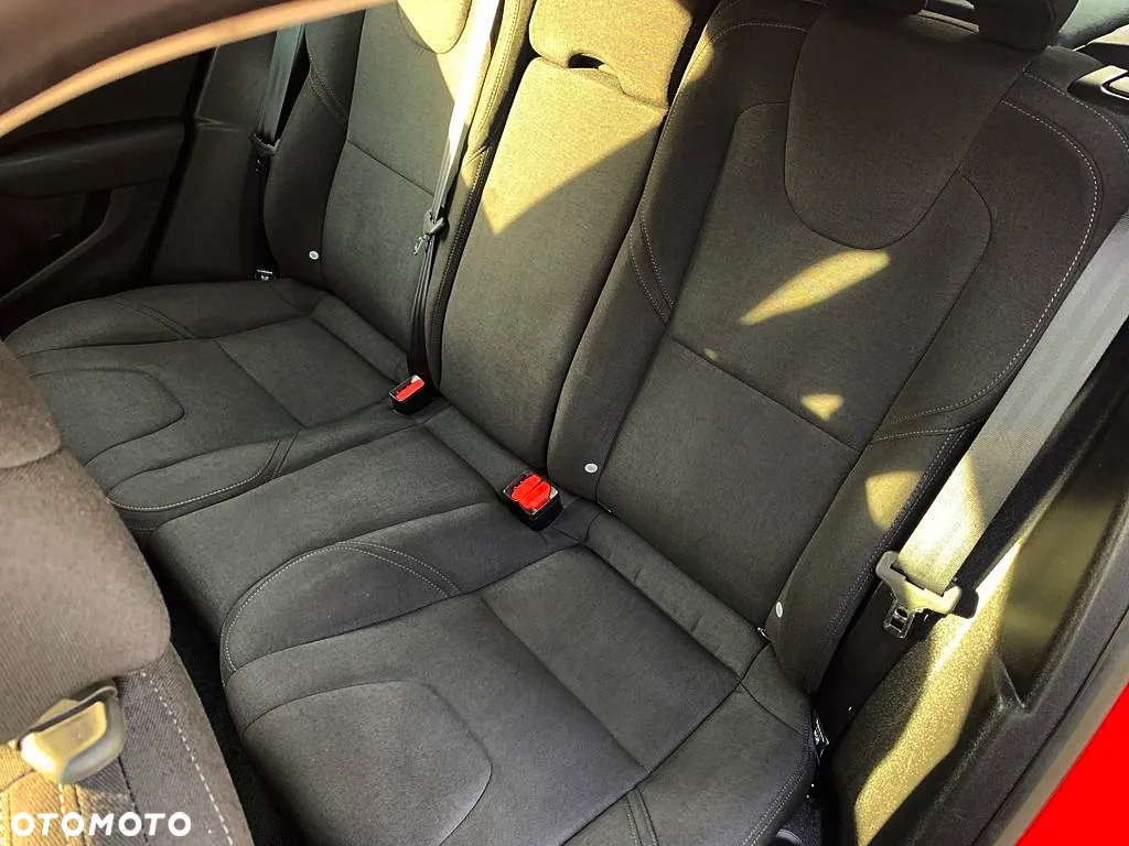 Volvo V40 - 21
