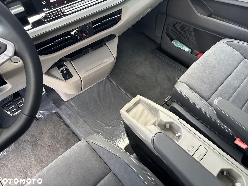 Volkswagen Multivan 2.0 TDI L1 Style DSG - 17